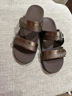 Vionic sandals